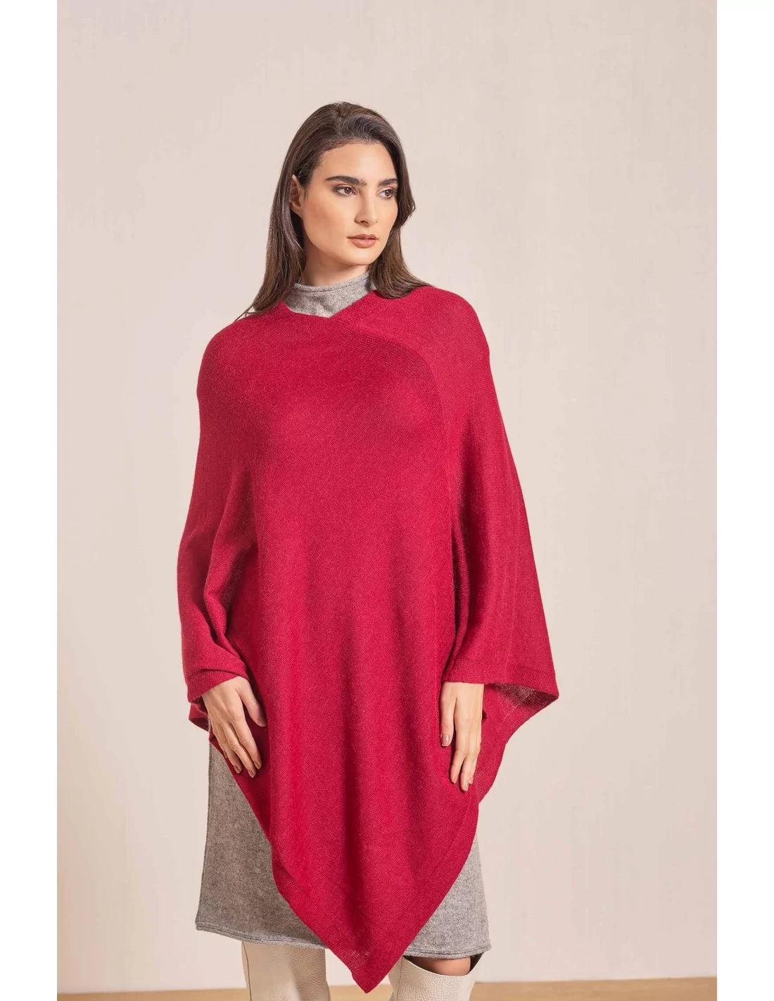 Alpaka Basic Strickponcho ALMENDRA KUNA Essentials - Alpakawolletraum.com