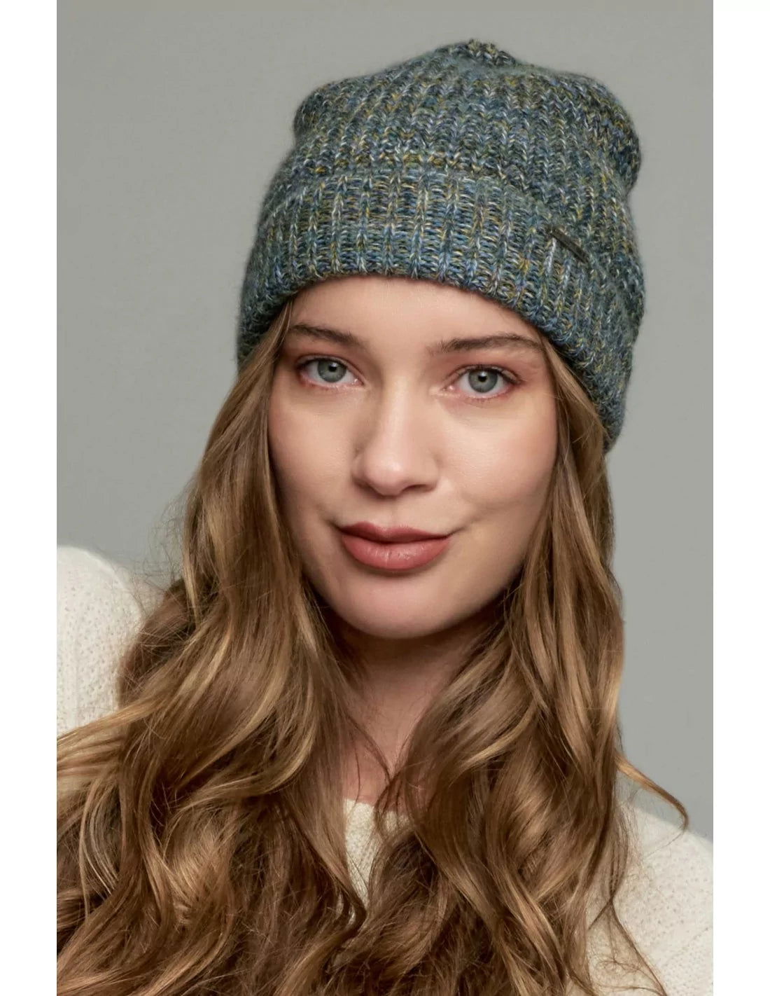 Alpaka Mütze UBICATE aus 100% Baby Alpaka - Alpakawolletraum.com