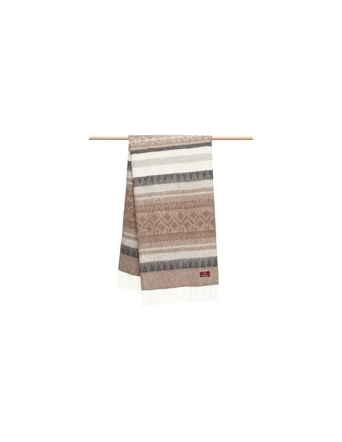 Luxuriöse Decke aus recyceltem Alpaka und Wolle – voluminös, warm und nachhaltig produziert