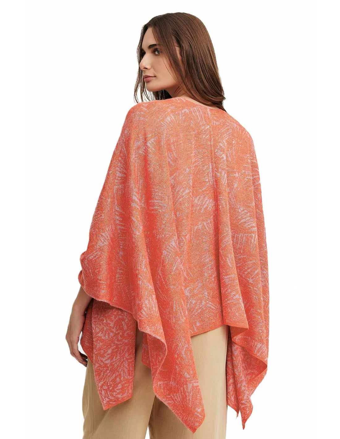 wendbares Alpaka Cape WAIKIKI aus Baby Alpaka & Seide - Alpakawolletraum.com