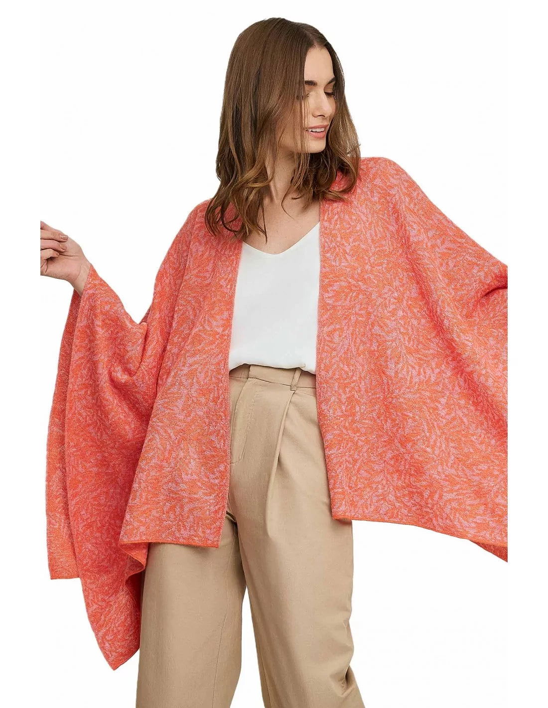 wendbares Alpaka Cape WAIKIKI aus Baby Alpaka & Seide - Alpakawolletraum.com