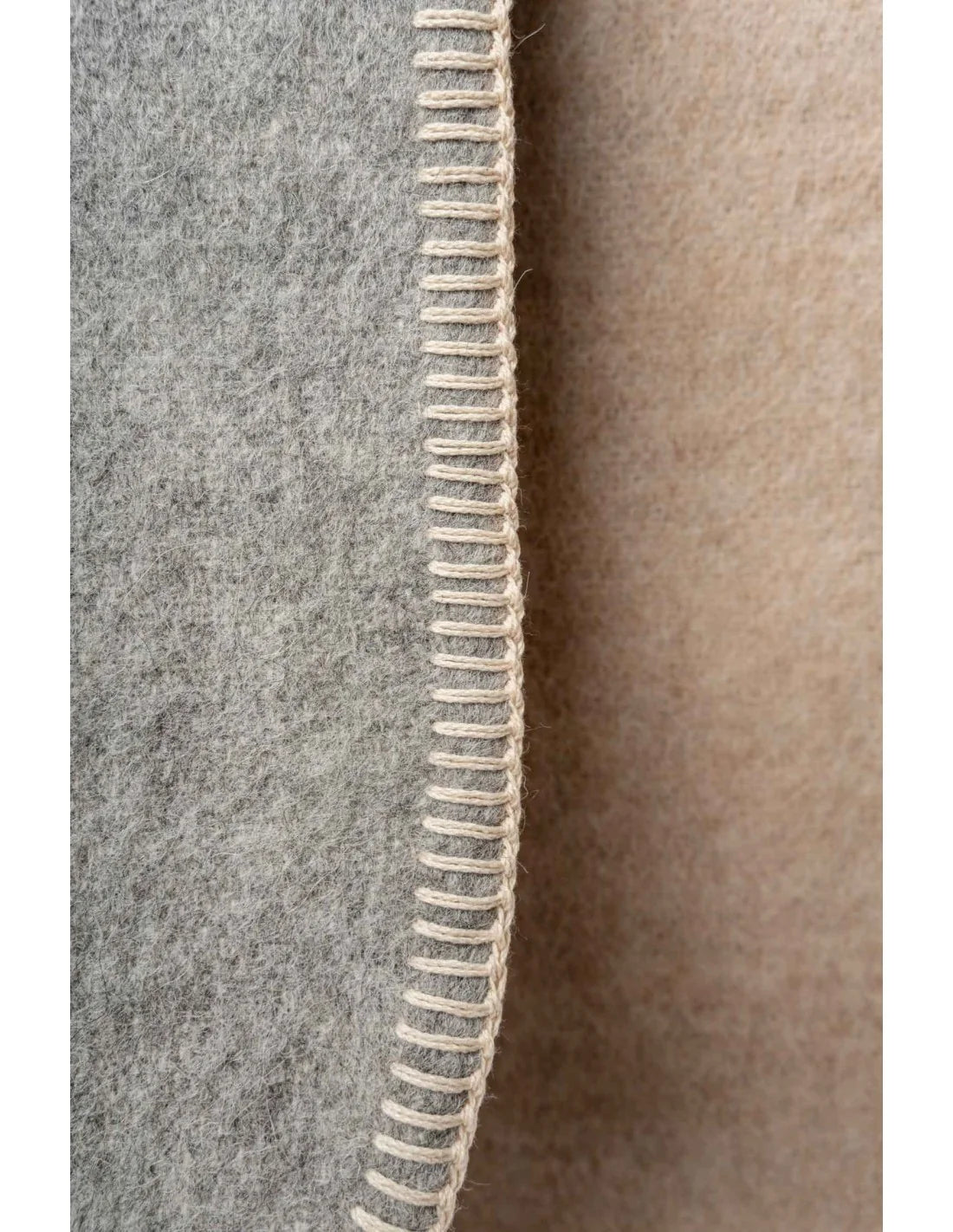 Alpaka-Decke CALMA – echte Naturqualität für ruhige Momente