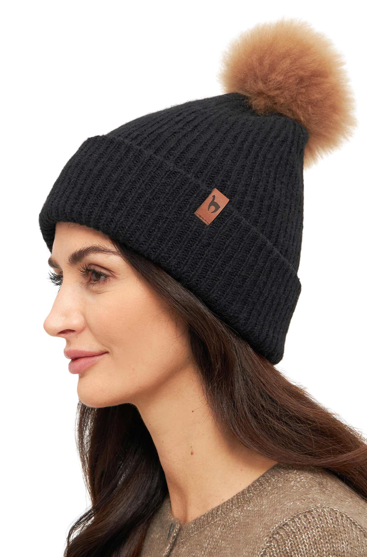 Fair Trade Alpaka Mütze PACA – kuschelig weiche Strickmütze mit Bommel, hergestellt in Peru