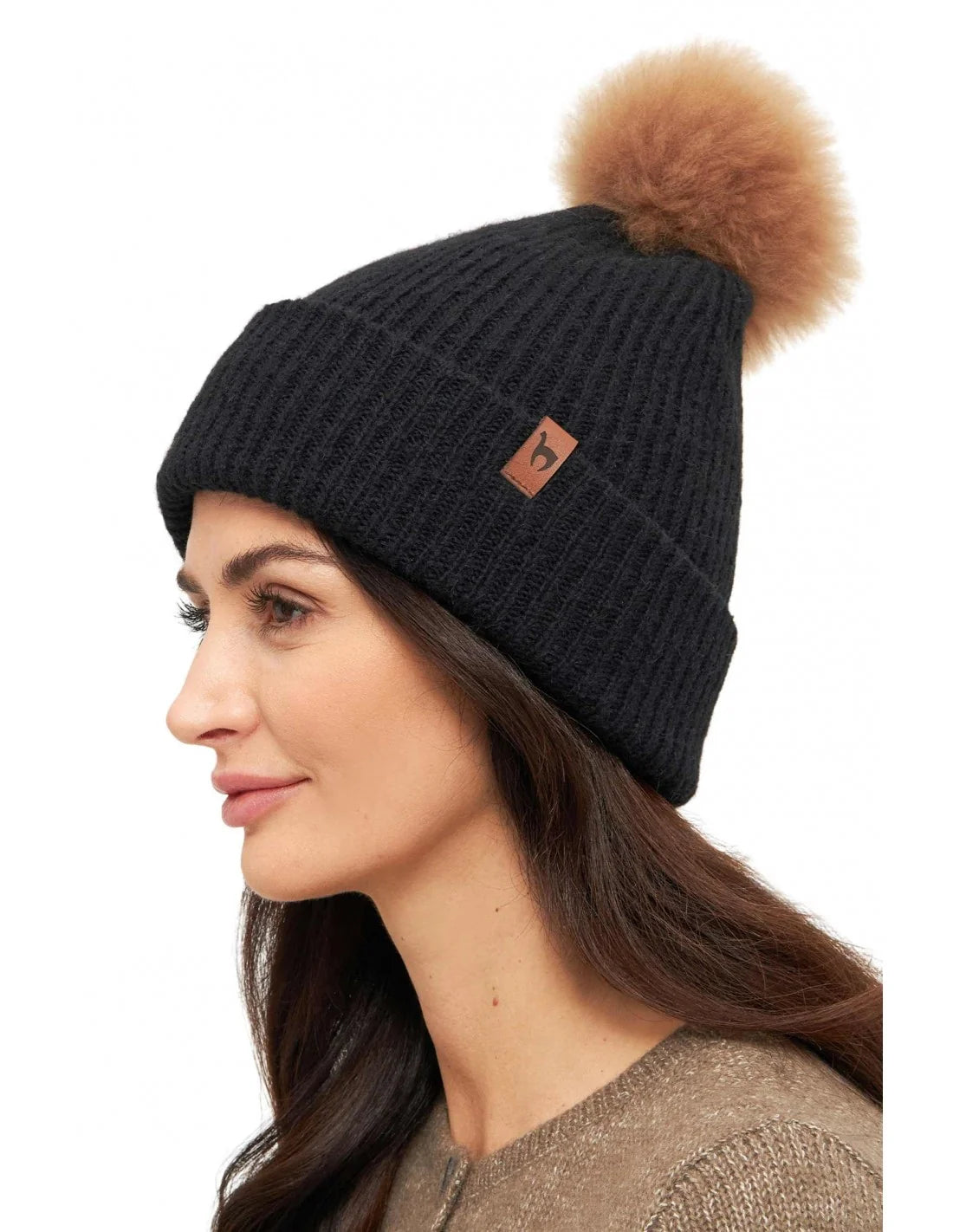 Alpaka Mütze PACA mit Bommel – warme Rippstrick-Mütze aus Baby Alpaka-Merino-Mix, Fair Trade