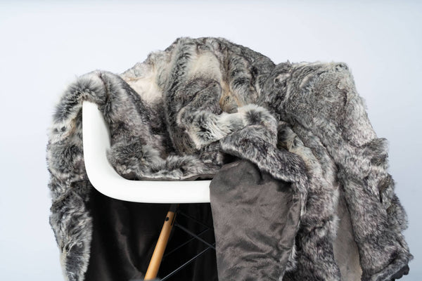 Flauschige Felldecke Imitat 150 × 200 cm – elegante Optik und pflegeleicht